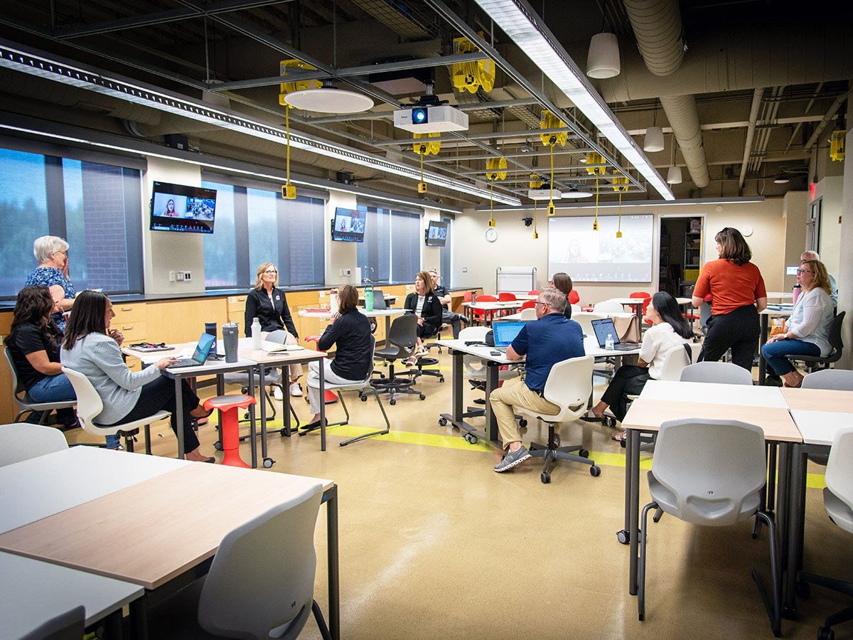 UNO---402-Classroom---WEB-11_rfw